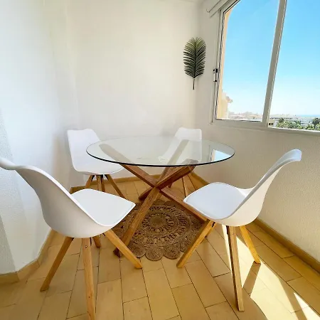 Panoramic Seaview - 2 Bedroom, Main Ave, 15 Min Walk Beach, Workspace Apartment *