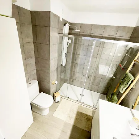 Panoramic Seaview - 2 Bedroom, Main Ave, 15 Min Walk Beach, Workspace 아파트 *