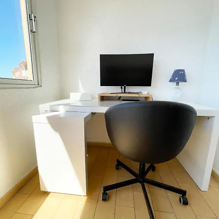 Panoramic Seaview - 2 Bedroom, Main Ave, 15 Min Walk Beach, Workspace * אלבופיירה