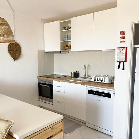 Panoramic Seaview - 2 Bedroom, Main Ave, 15 Min Walk Beach, Workspace אלבופיירה