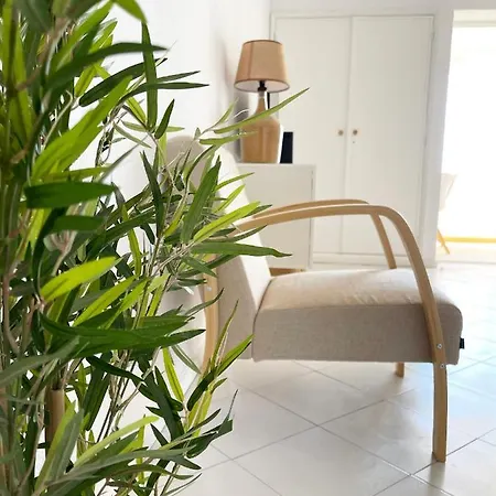 Panoramic Seaview - 2 Bedroom, Main Ave, 15 Min Walk Beach, Workspace