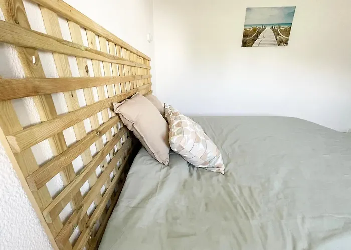 Panoramic Seaview - 2 Bedroom, Main Ave, 15 Min Walk Beach, Workspace Apartment