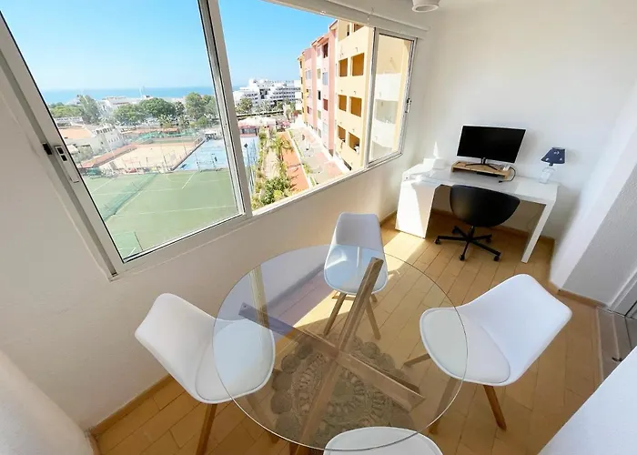 Panoramic Seaview - 2 Bedroom, Main Ave, 15 Min Walk Beach, Workspace Albufeira