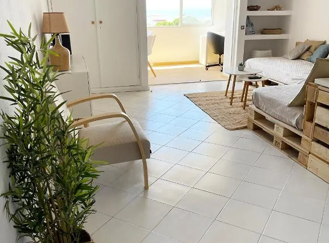 Panoramic Seaview - 2 Bedroom, Main Ave, 15 Min Walk Beach, Workspace Apartment Albufeira