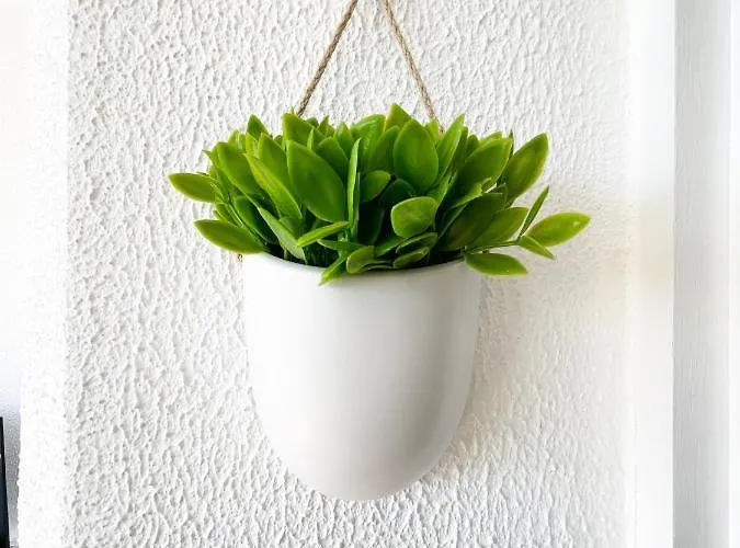 Panoramic Seaview - 2 Bedroom, Main Ave, 15 Min Walk Beach, Workspace Apartment *