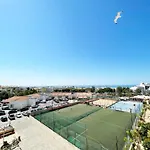 Panoramic Seaview - 2 Bedroom, Main Ave, 15 Min Walk Beach, Workspace Apartman