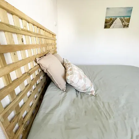 Panoramic Seaview - 2 Bedroom, Main Ave, 15 Min Walk Beach, Workspace アパート